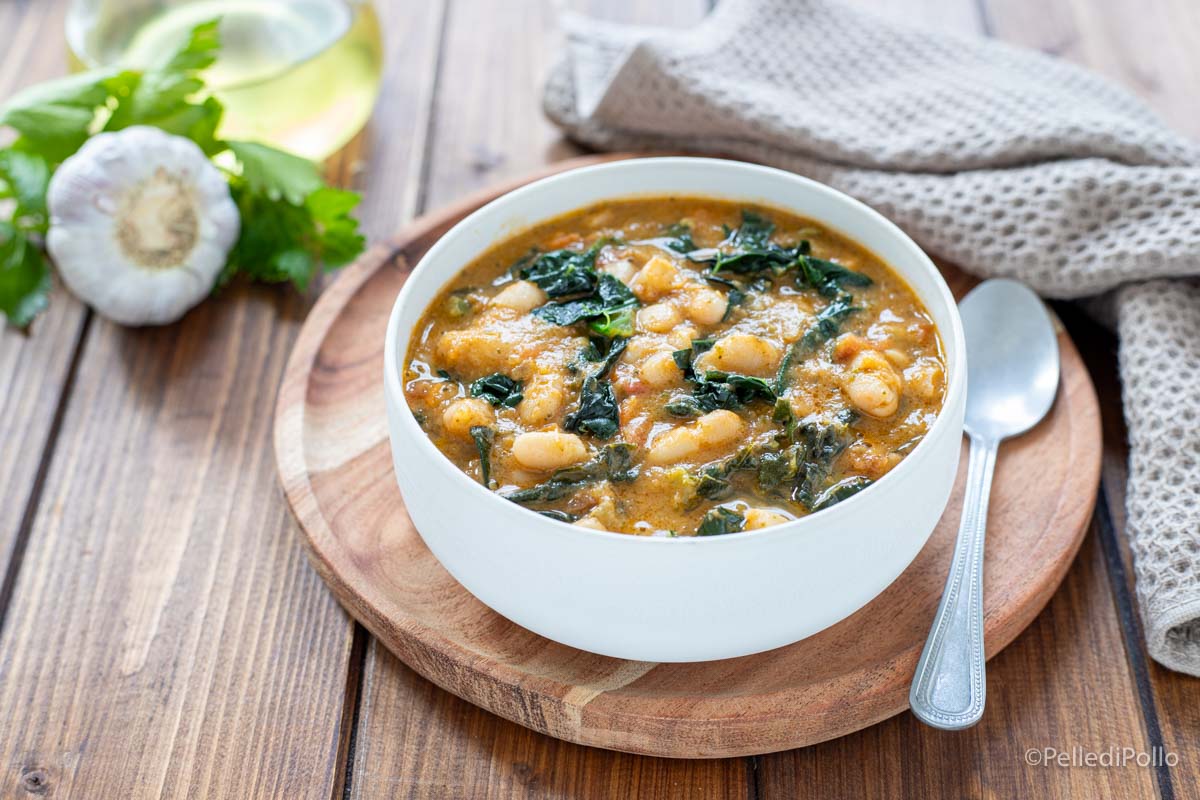 Zuppa di cavolo nero e cannellini