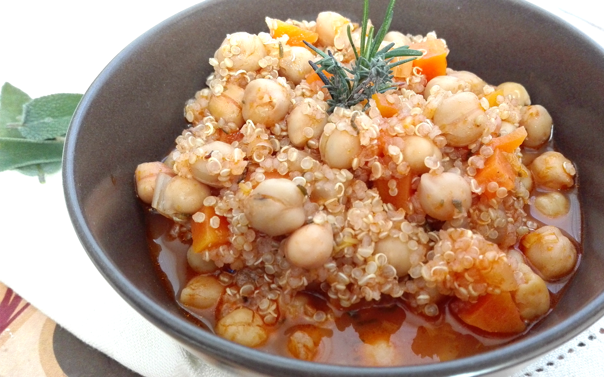 Zuppa di ceci e quinoa