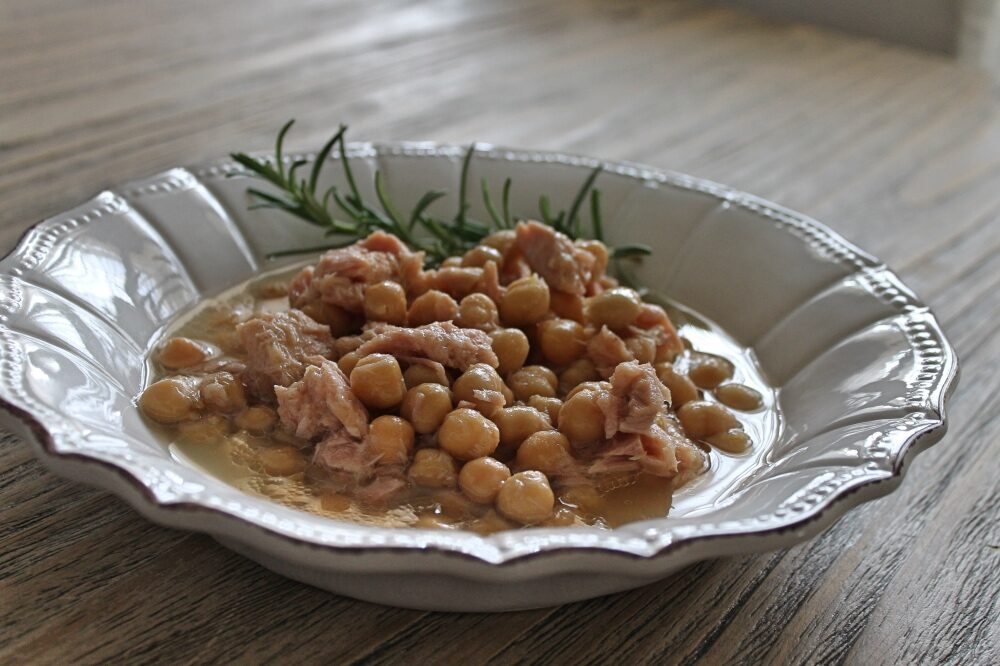 Zuppa di ceci e tonno
