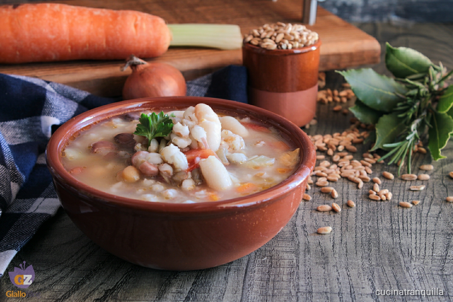 Zuppa di cereali e legumi
