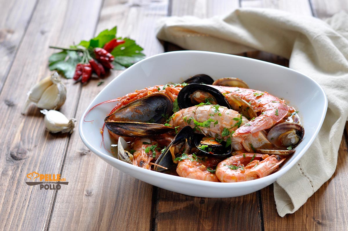 Zuppa di crostacei con cozze e vongole