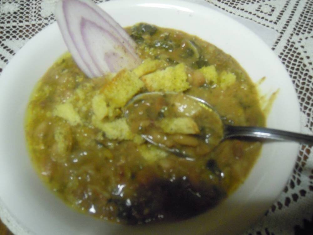 Zuppa di fagioli del compitese a modo mio