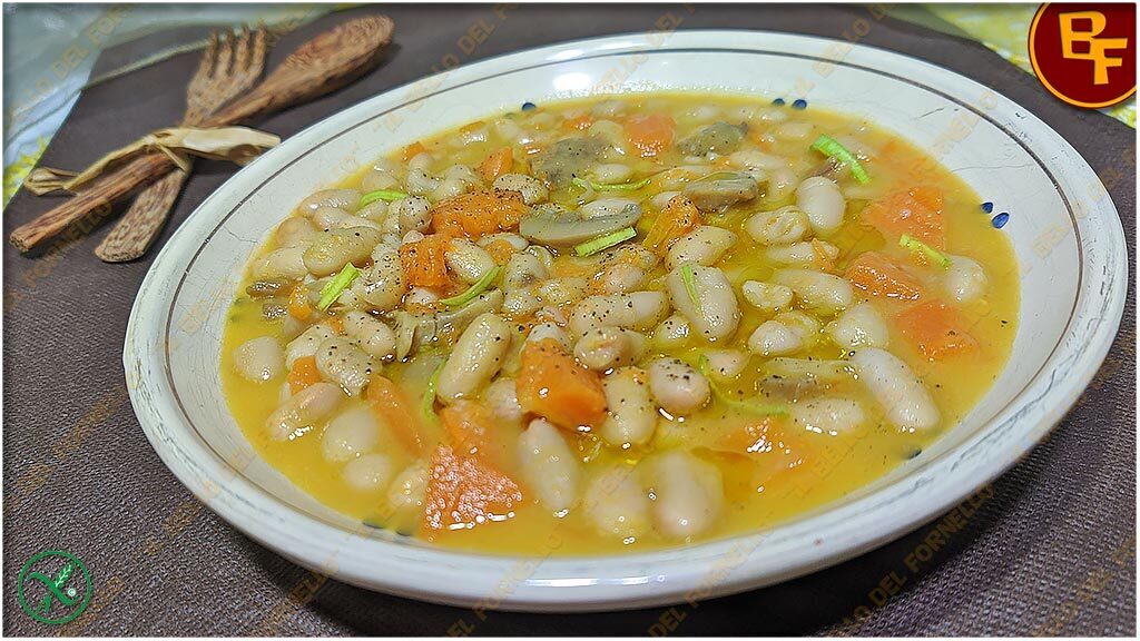Zuppa di fagioli funghi e zucca