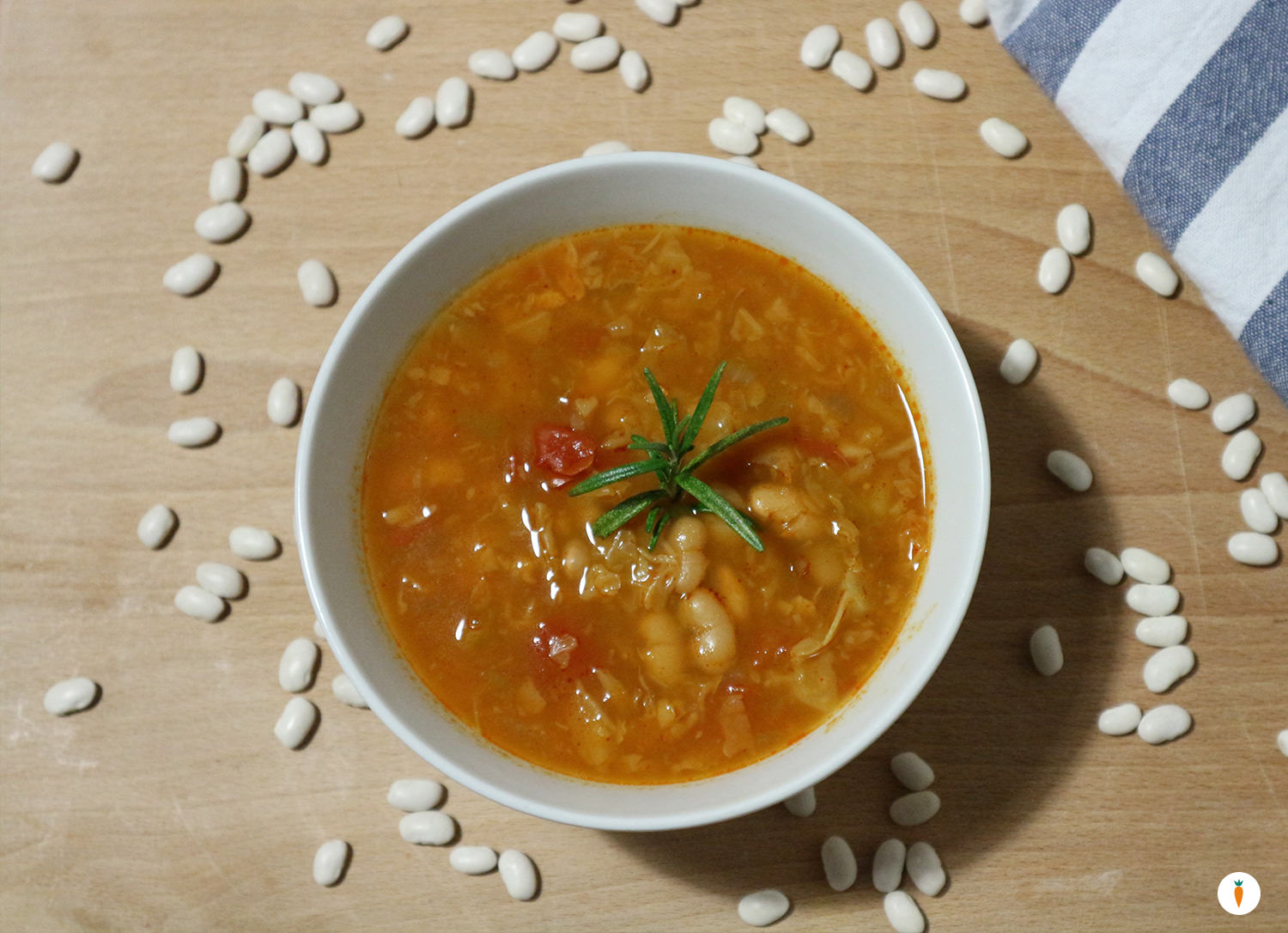 Zuppa di fagioli toscani e verza