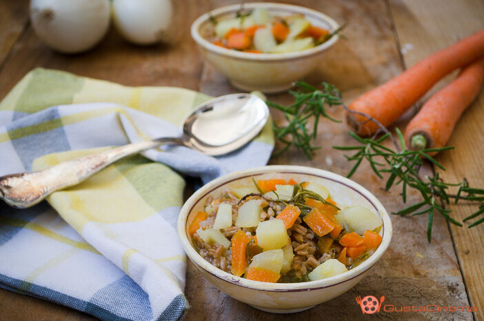 Zuppa di farro carote e patate