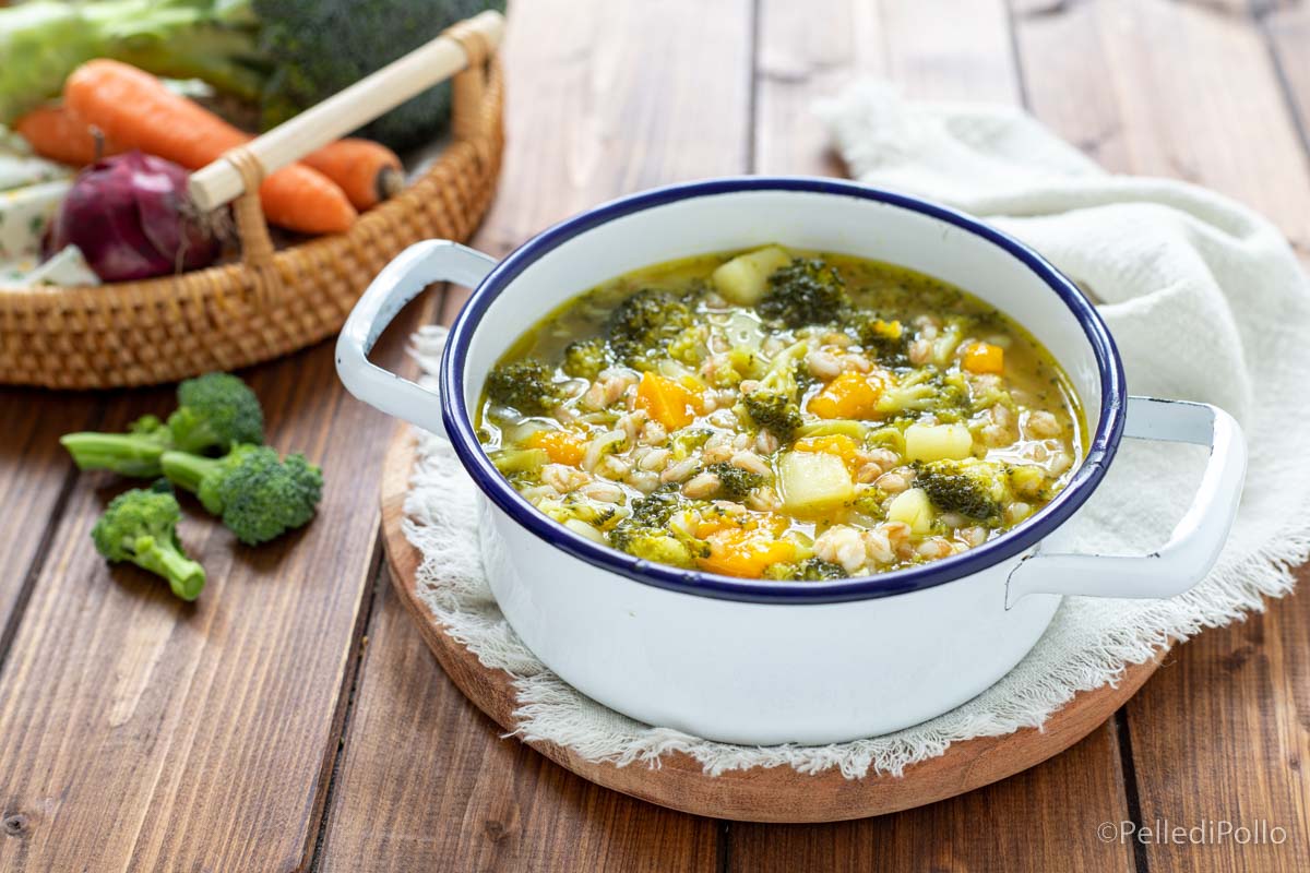 Zuppa di farro con broccoli