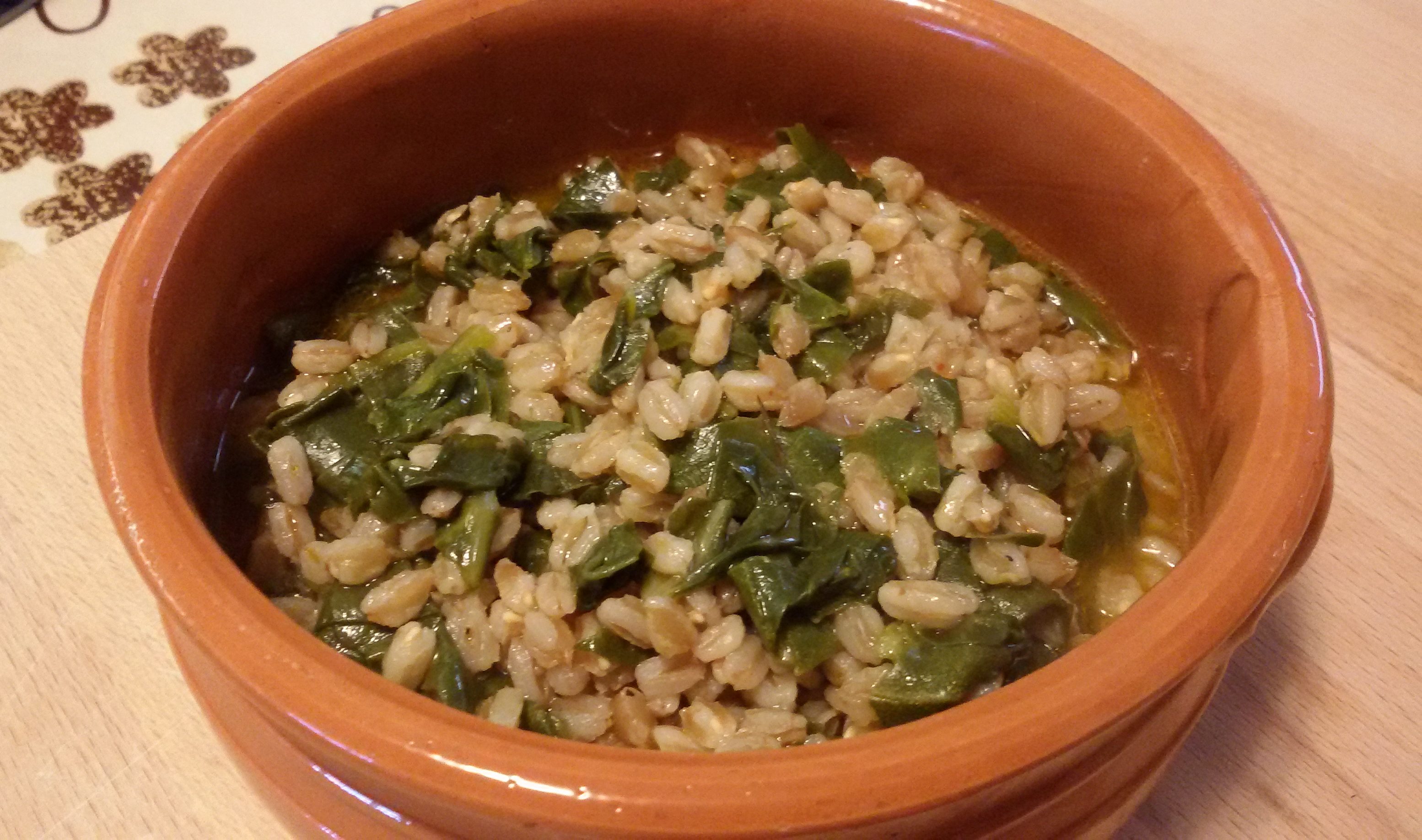 Zuppa di farro e bietole