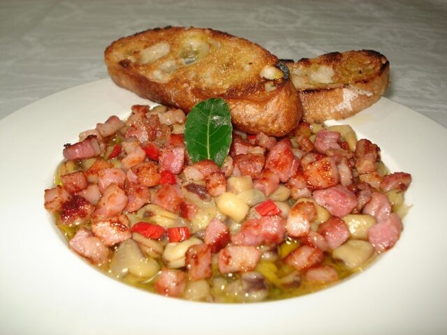 Zuppa di fave e pancetta (per 4)