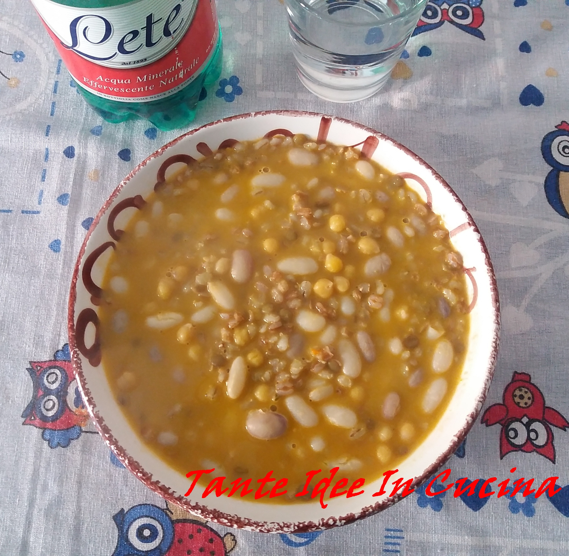 Zuppa di legumi e cereali