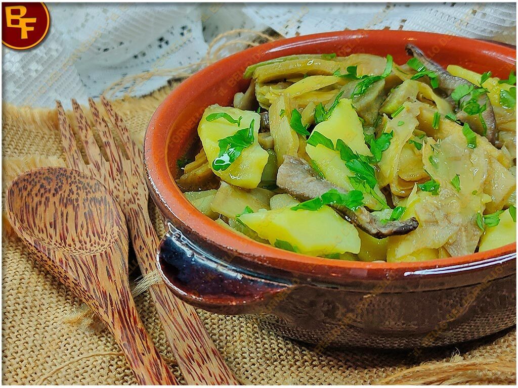 Zuppa di patate carciofi e funghi