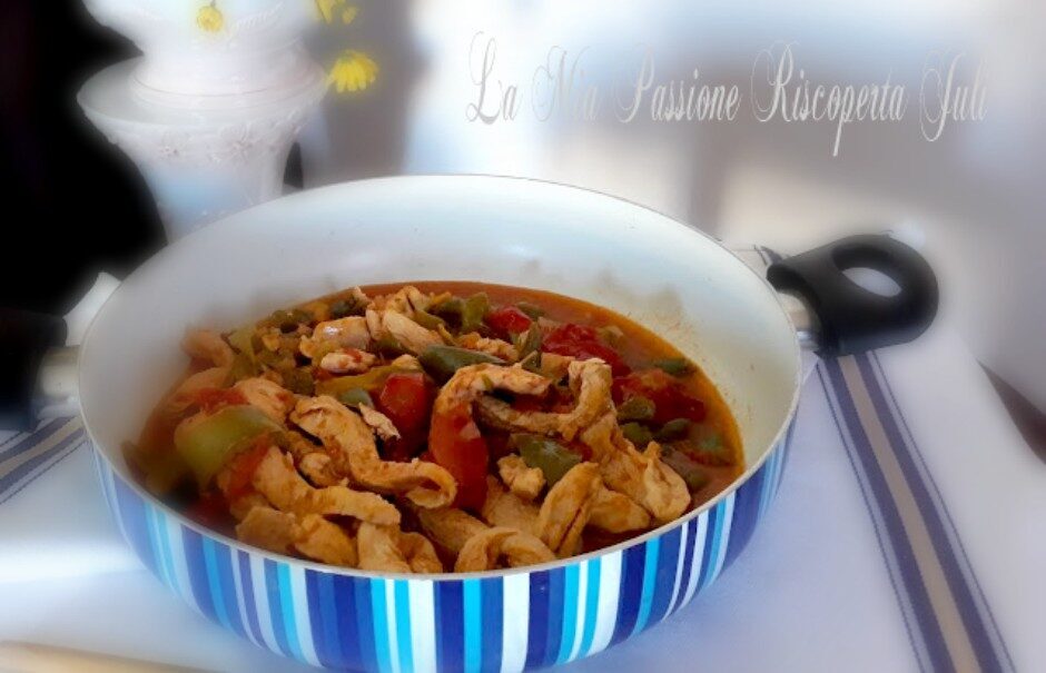 Zuppa di peperone con stracetti di pollo