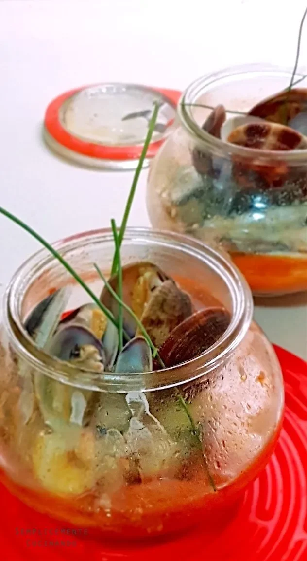 Zuppa di pesce in vasocottura