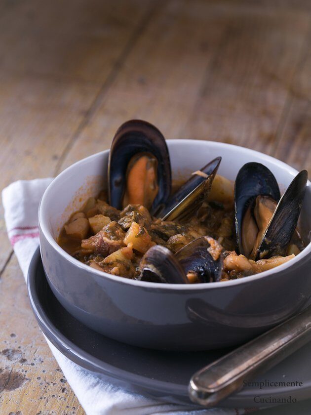 Zuppa di verdure fagioli e cozze