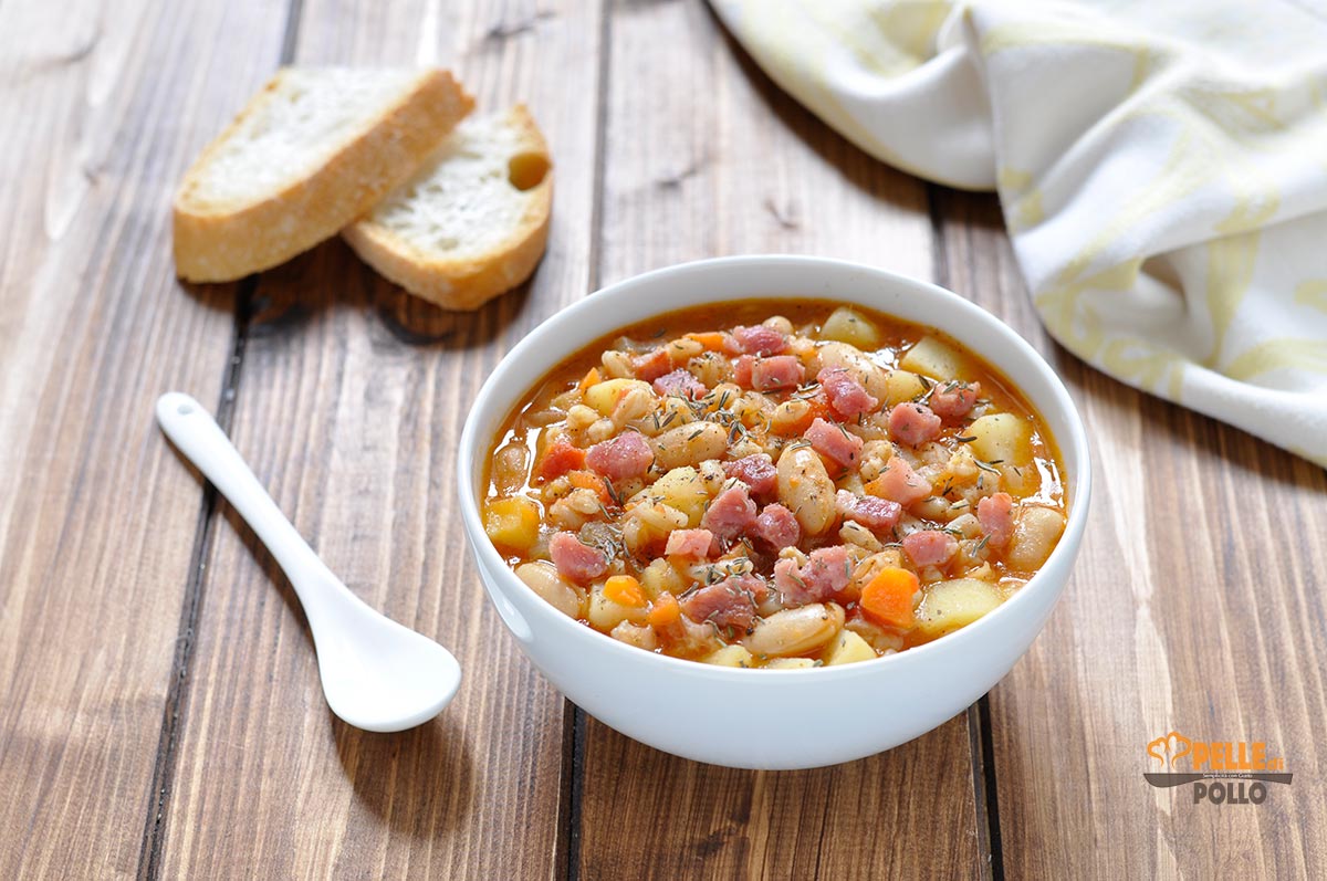 Zuppa rustica di farro e cannellini
