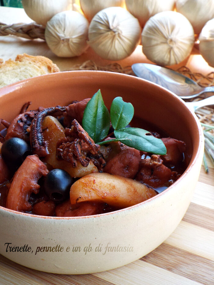 Zuppa saporita di moscardini e ciuffi di polpo