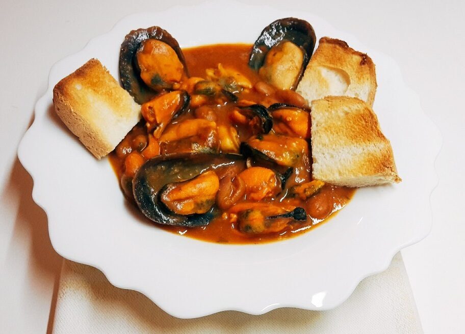Zuppetta insolita di cozze e fagioli