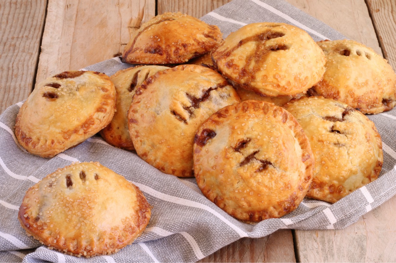 Apple hand pies