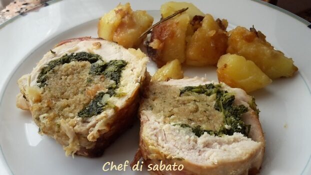 Arrotolato di pollo ripieno arrosto