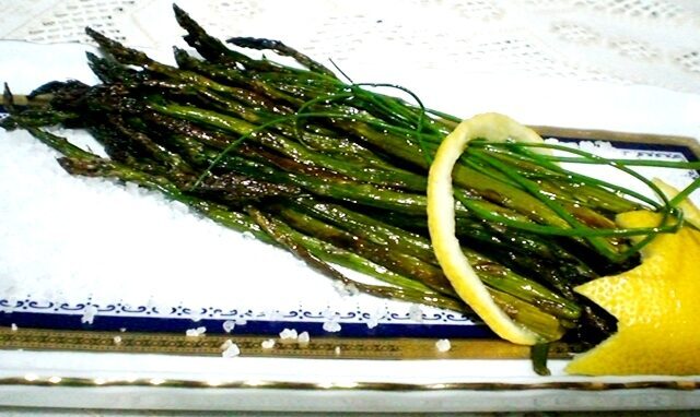 Asparagi al forno al limone