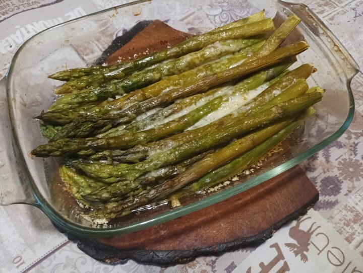 Asparagi alla parmigiana