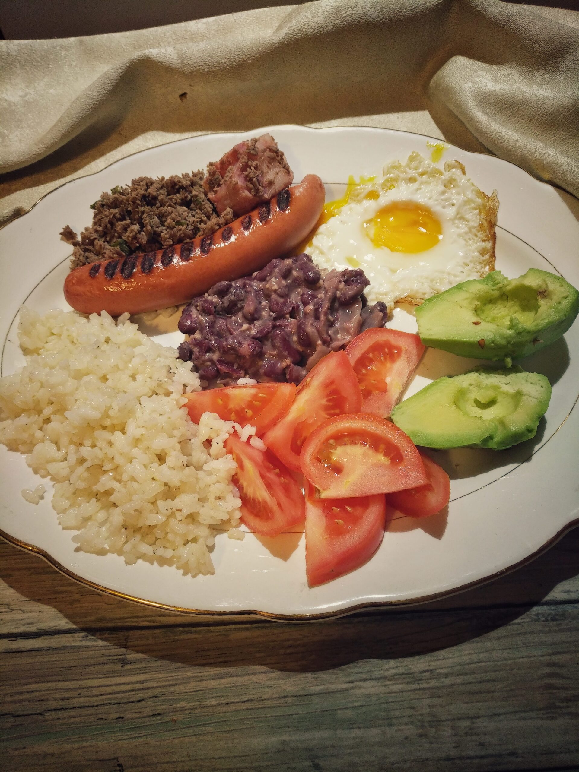 Bandeja paisà (Colombia)