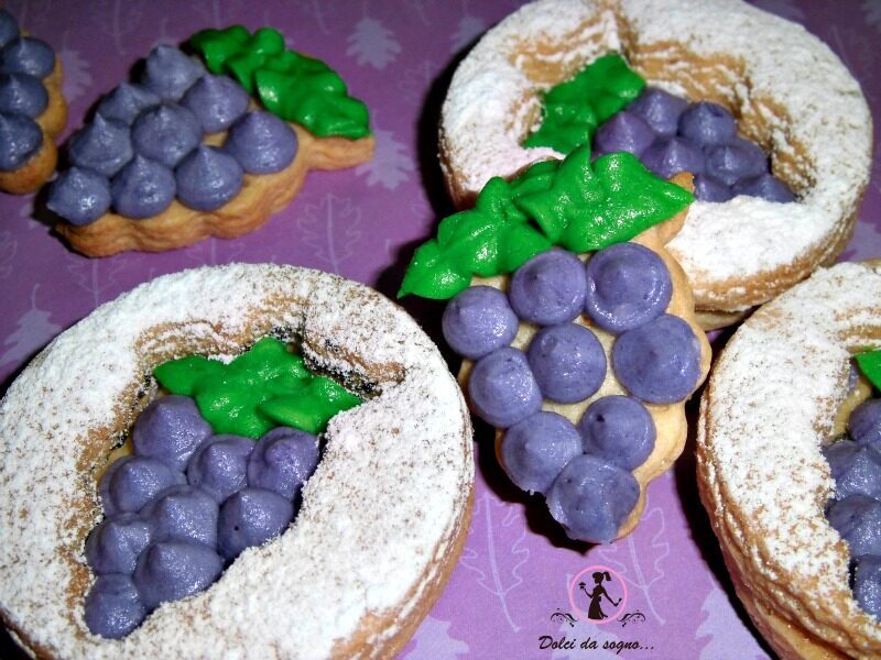 Biscotti a forma di uva