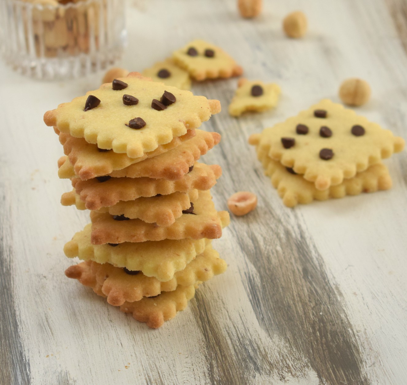 Biscotti alle nocciole e cioccolato