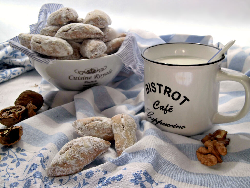 Biscotti alle noci semplici e veloci
