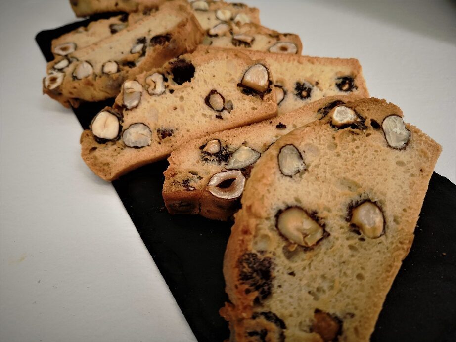 Biscotti di albumi e nocciole – come utilizzare gli albumi avanzati
