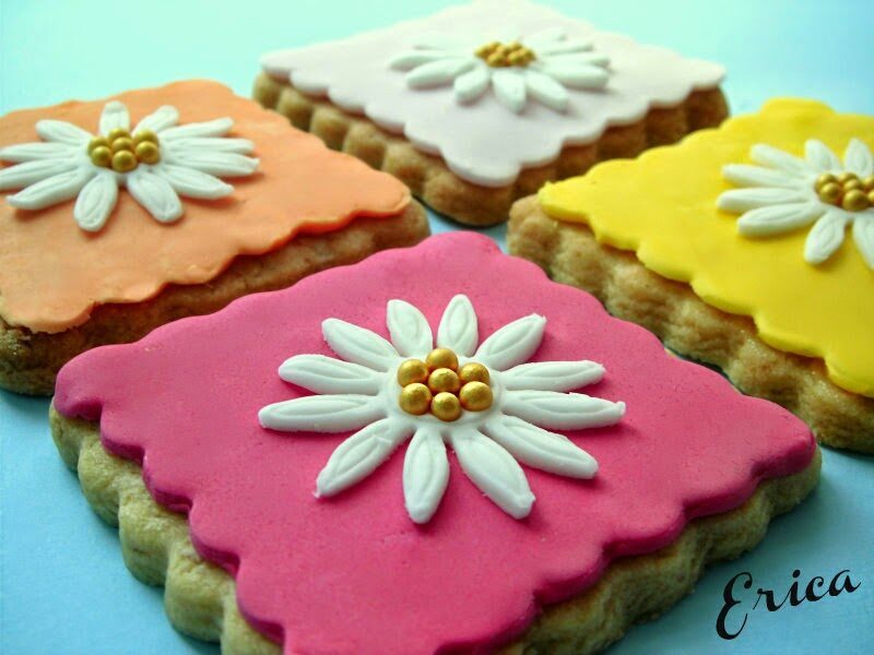 Biscotti fioriti