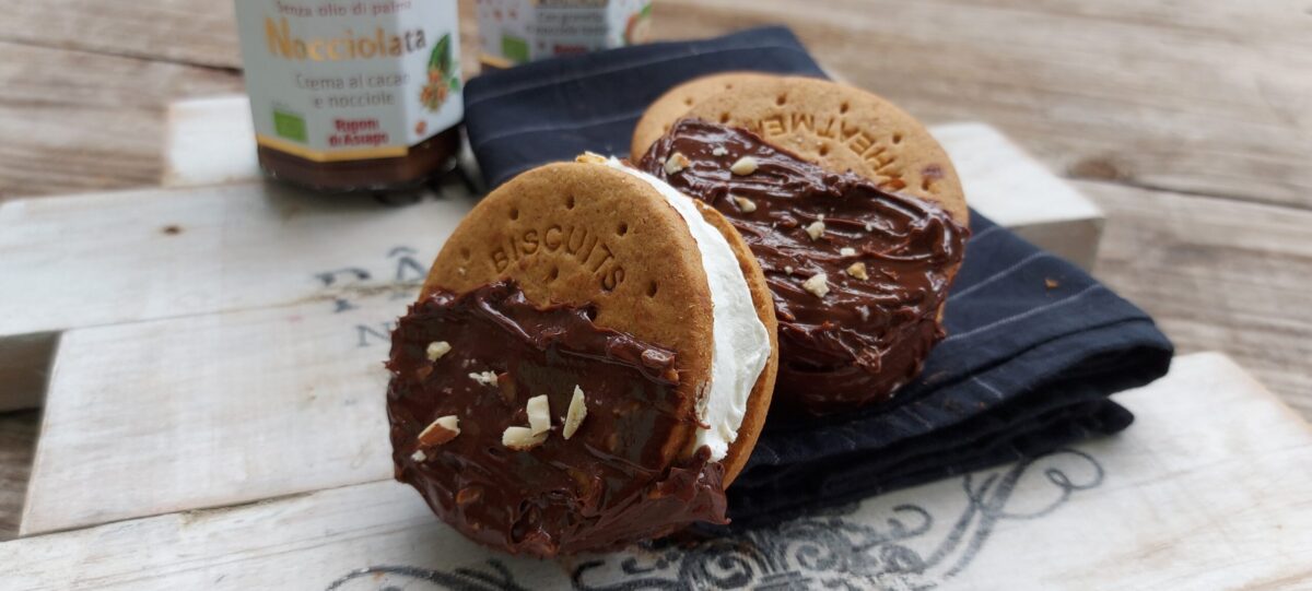 Biscotti gelato alla nocciolata