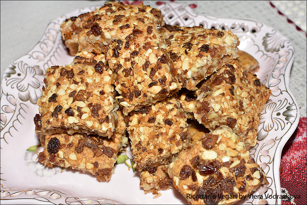 Biscotti integrali con frutta secca senza zuccheri