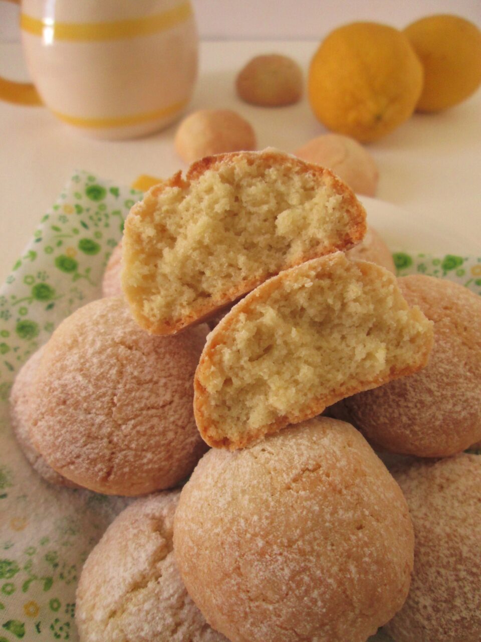 Biscotti morbidi alle mandorle