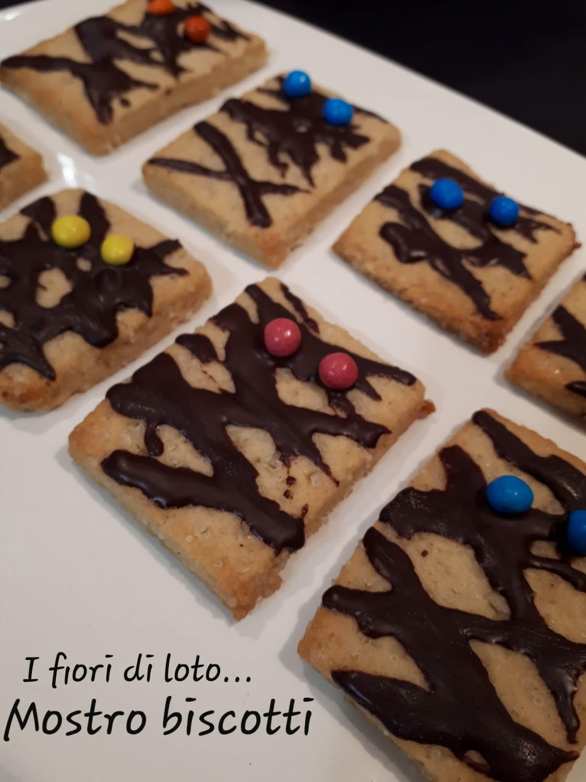 Biscotti mostruosi