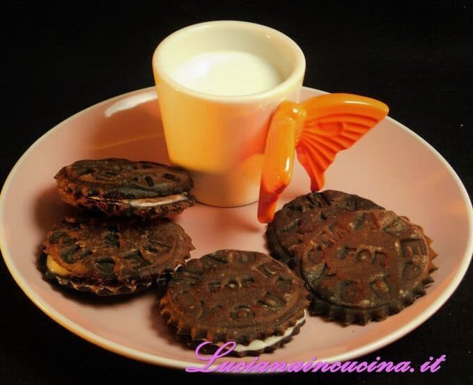 Biscotti oreo fatti in casa