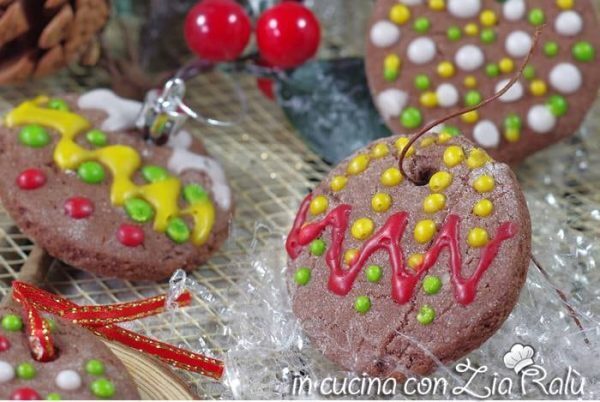 Biscotti palline da appendere all’albero