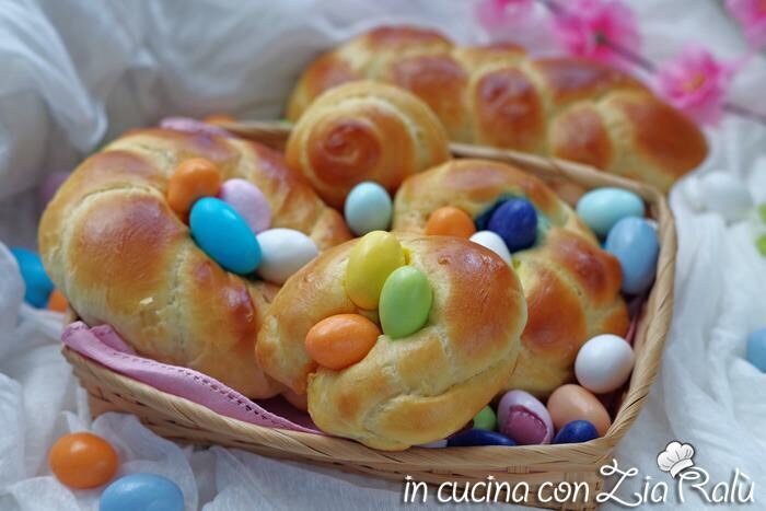 Brioche pasquali – corone di brioche pasquali