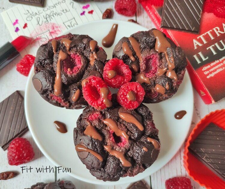 Brownies afrodisiaci di san valentino al cioccolato e lamponi