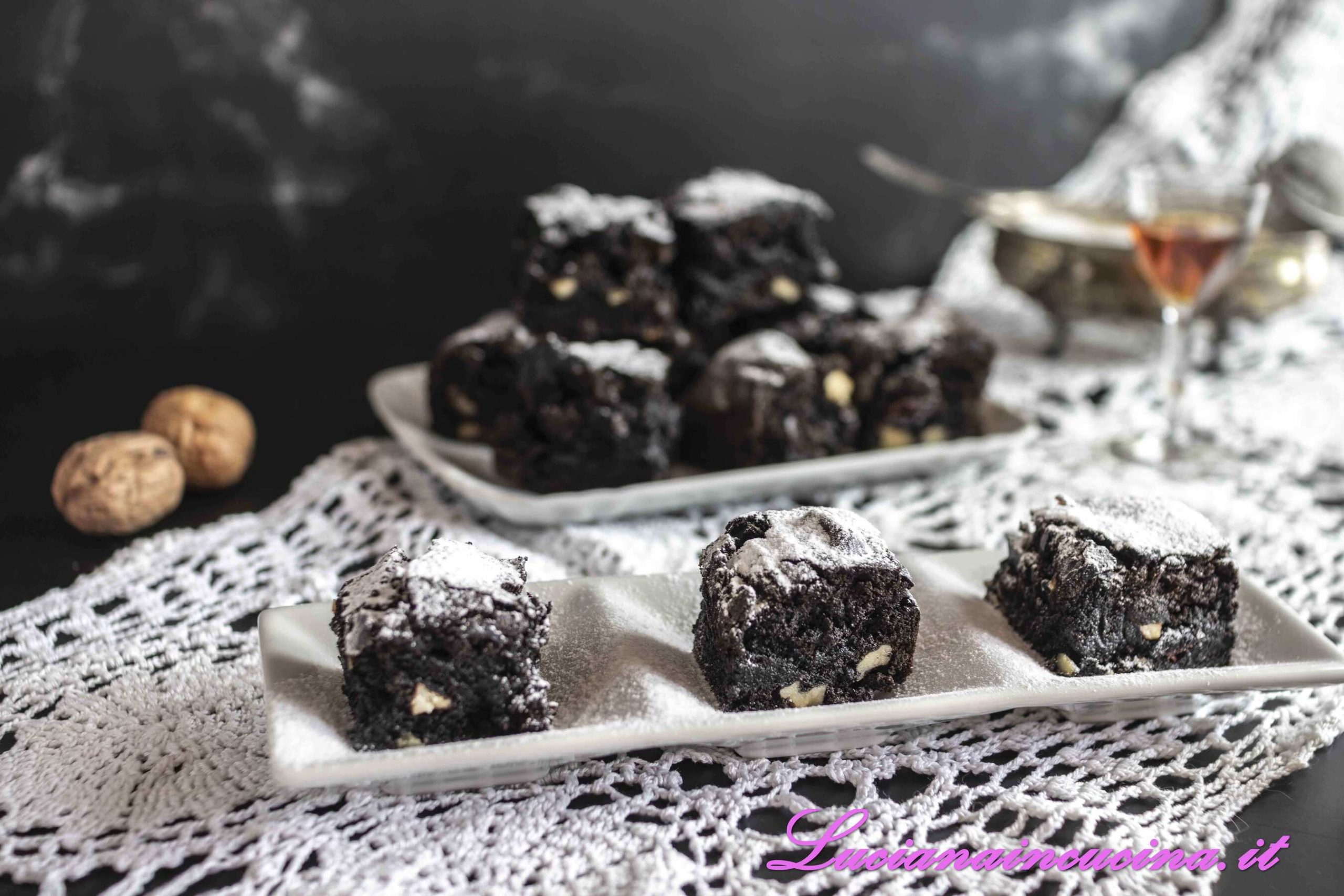 Brownies con mirtilli rossi e noci