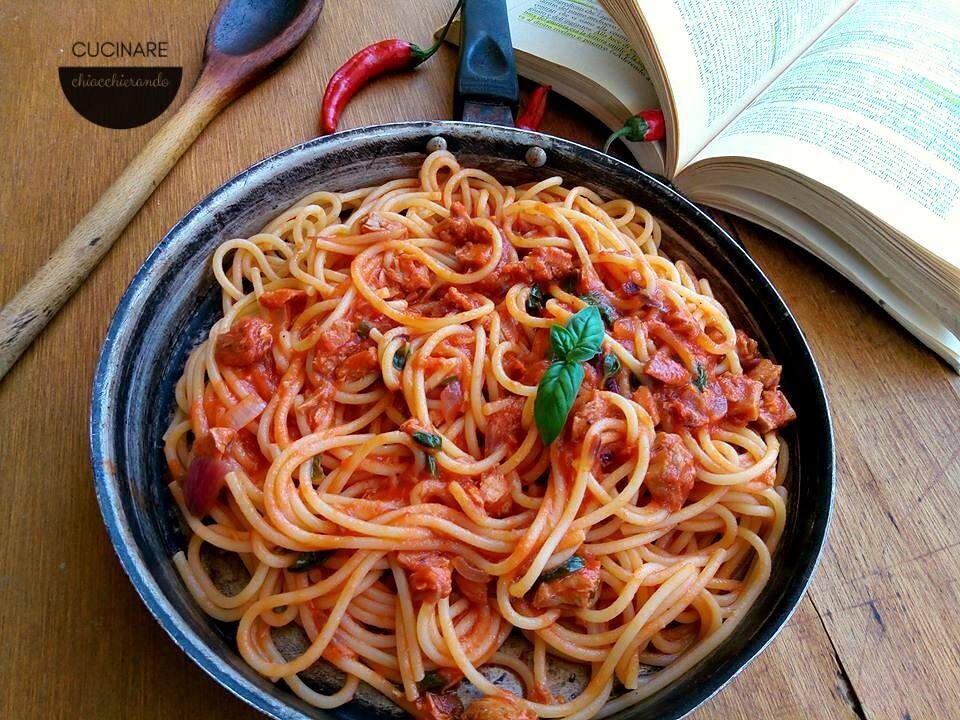 Bucatini al tonno