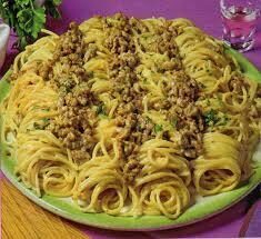 Bucatini zafferano e salsiccia