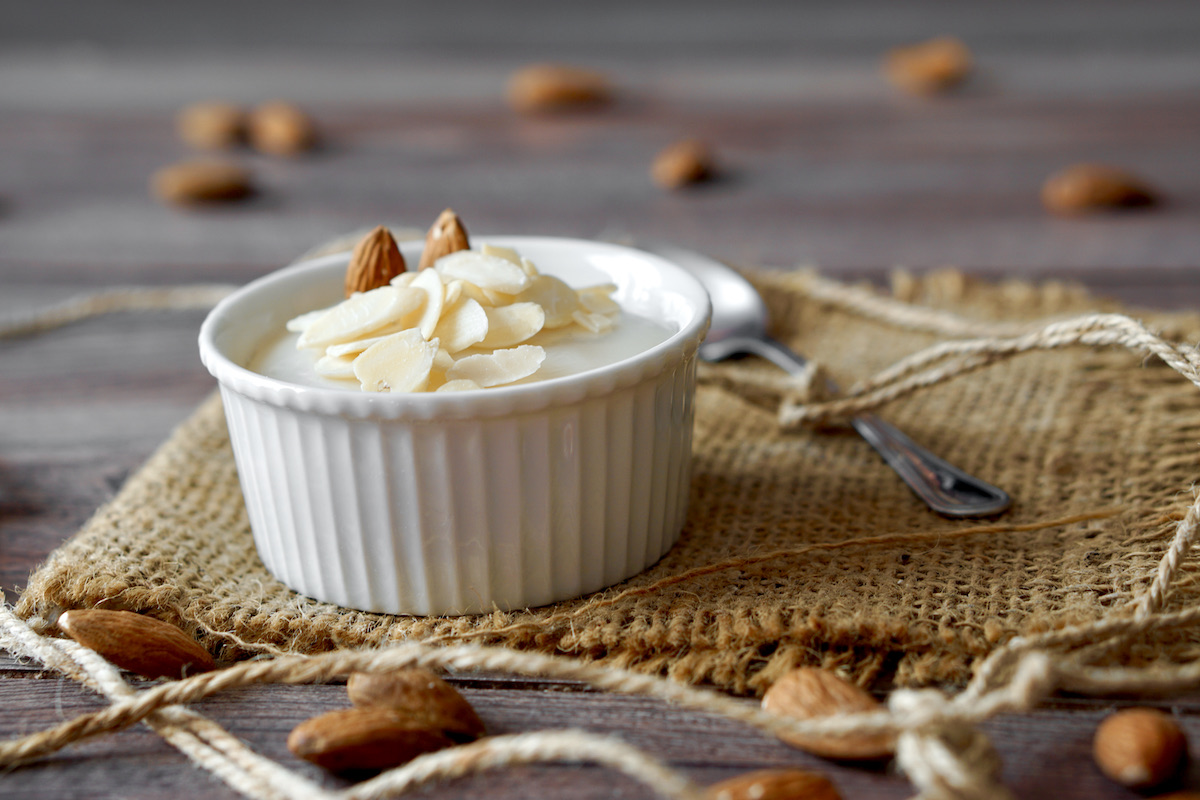 Budino al Latte di Mandorla