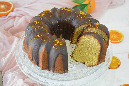 Bundt cake all’arancia con farina integrale e miele