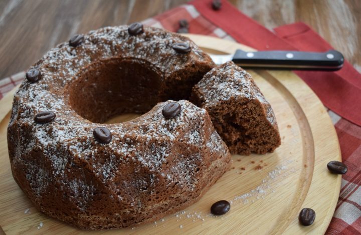 Bundt Cake semi integrale al caffè e cioccolato