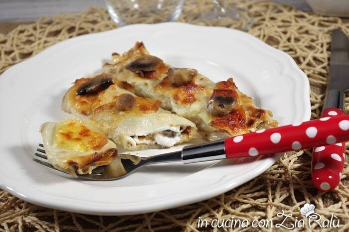 Cannelloni di crepes agli albumi ai funghi
