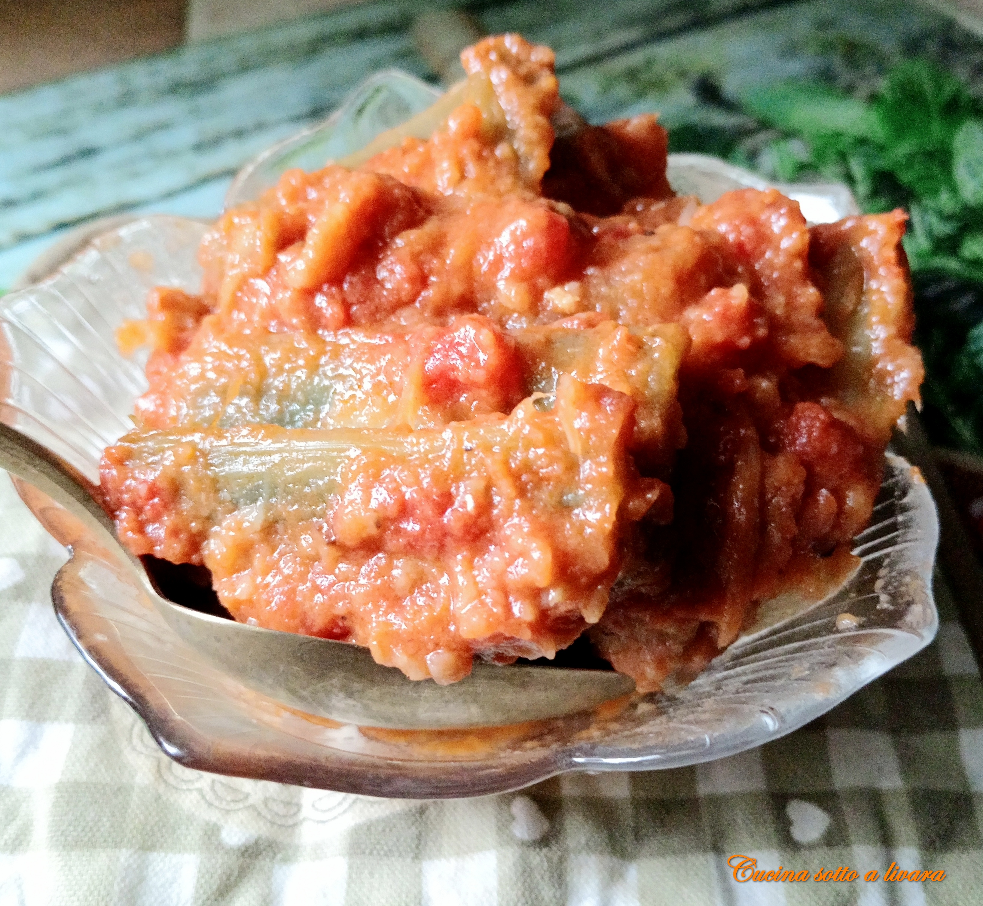 Cardo al pomodoro