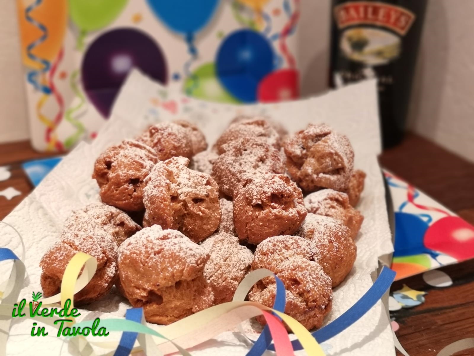 Castagnole di carnevale fritte al profumo di baileys e cioccolato la ricetta