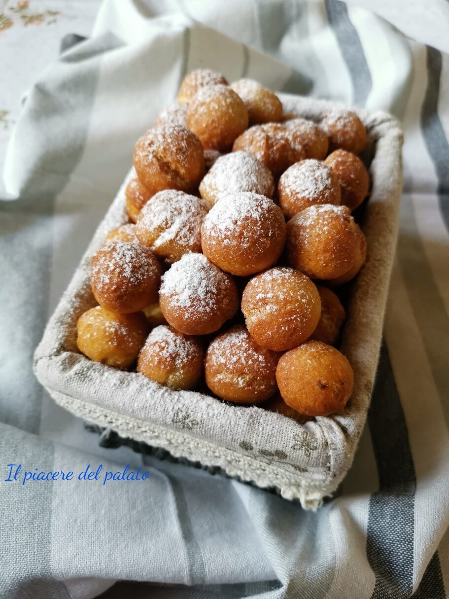 Castagnole di ricotta, senza burro, senza uova, senza latte