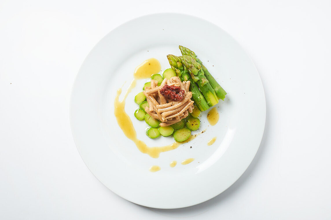 Cavatelli agli asparagi e mango