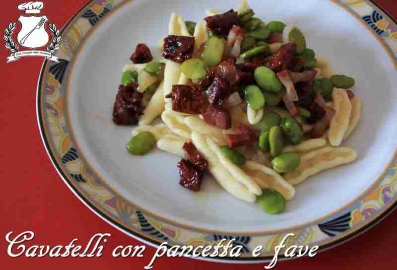Cavatelli con pancetta, fave e pomodori secchi